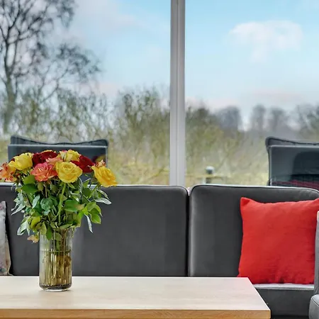 Cozy In With House Sea View Augustenborg