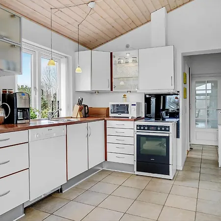 Cozy In With House Sea View Holiday home